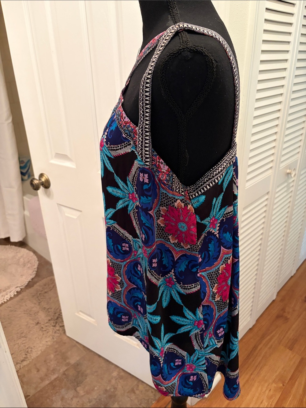 Nicole Miller Boho Crisscross Tank Top - Picture 4 of 7